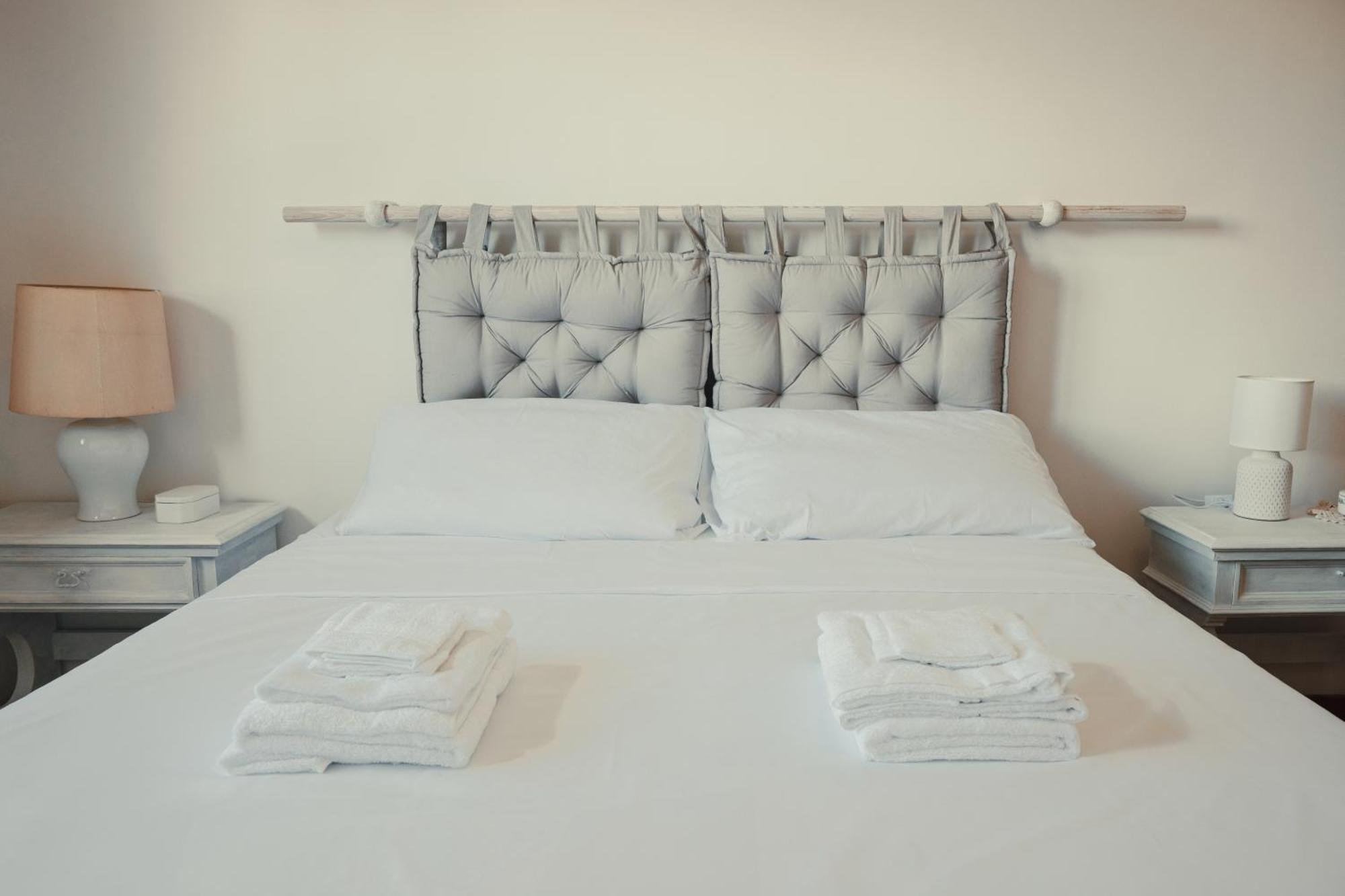 The Spacious With 3 Bedrooms And Private Parking Roma