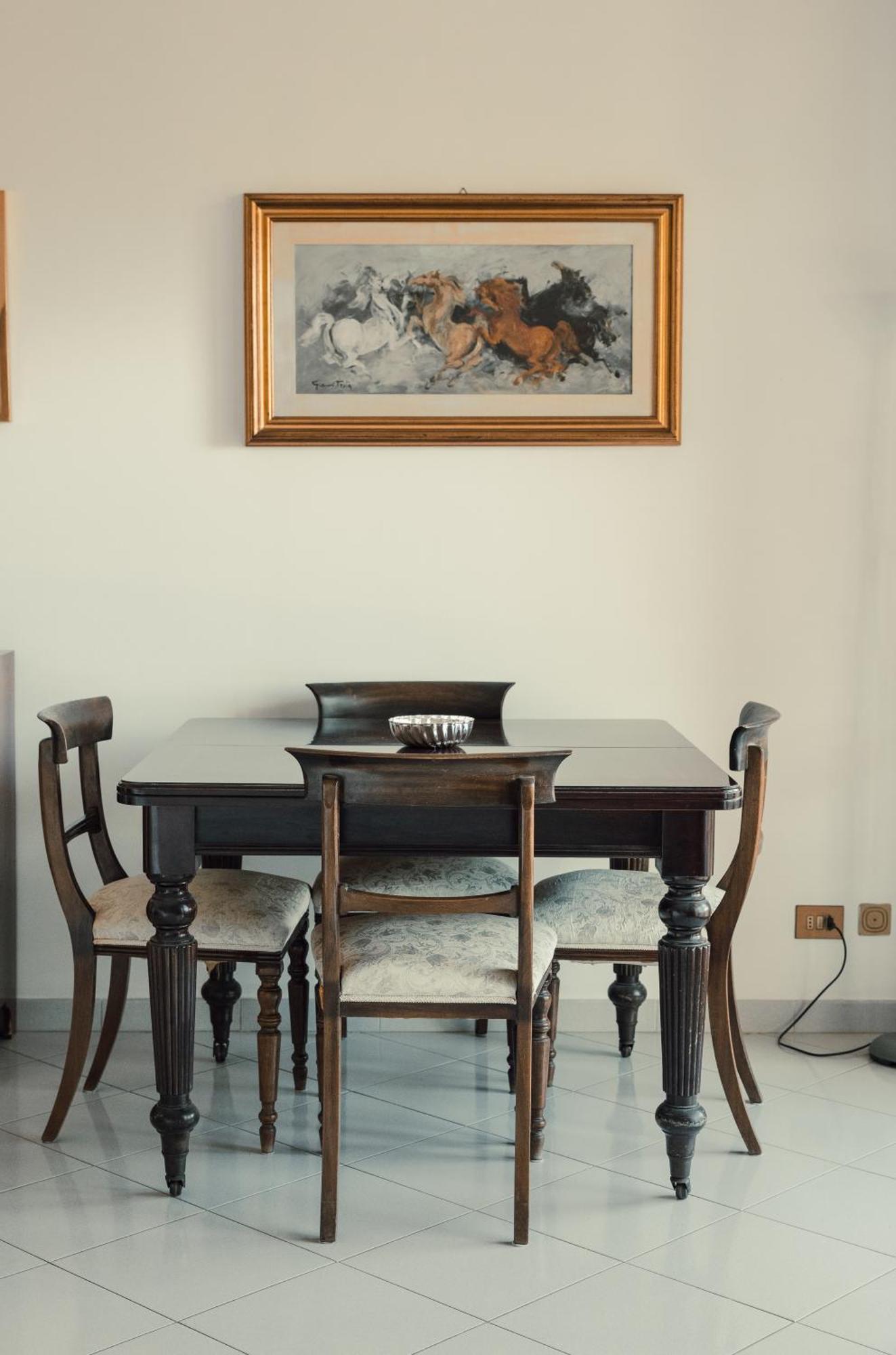 The Spacious With 3 Bedrooms And Private Parking Appartamento